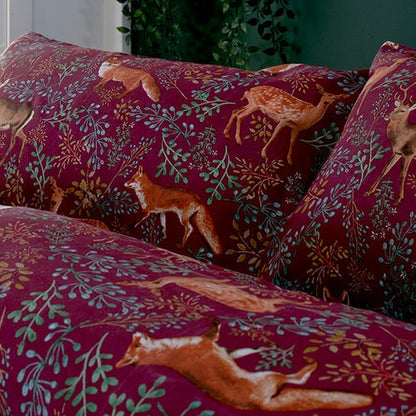 Deyongs Fox and Deer Duvet Set Mulberry King
