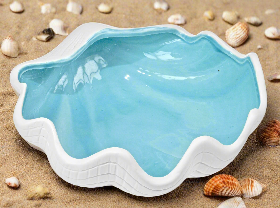 Quay Traders Ceramic White Blue Clam Shell Dish